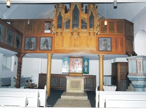Altar und Orgel